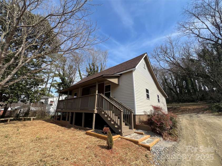 246 Elm Street, Rutherfordton, NC 28139.  MLS# CAR4230869, YatesRealty ID 12830. 