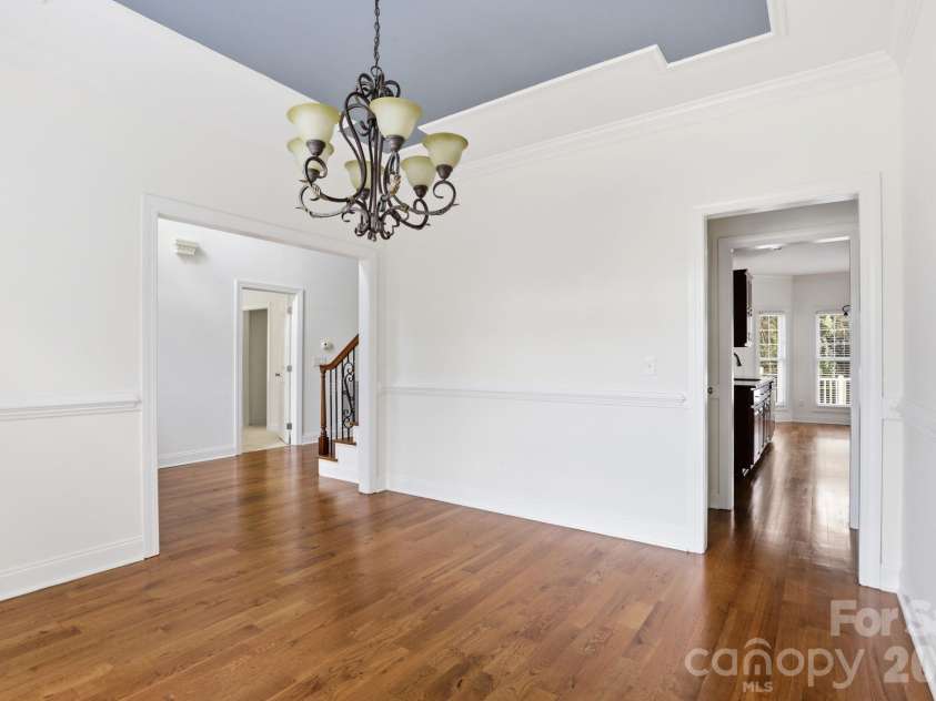 3052 17th Street Court, Hickory, NC 28601.  MLS# CAR4364517, YatesRealty ID 12830. 