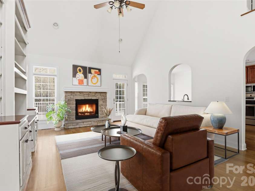 3052 17th Street Court, Hickory, NC 28601.  MLS# CAR4364517, YatesRealty ID 12830. 