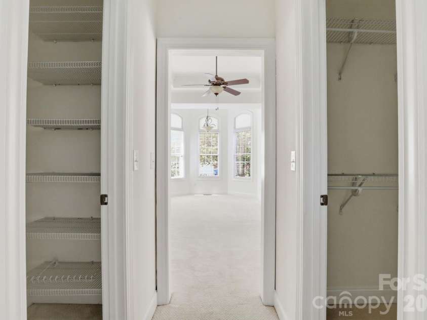 3052 17th Street Court, Hickory, NC 28601.  MLS# CAR4364517, YatesRealty ID 12830. 