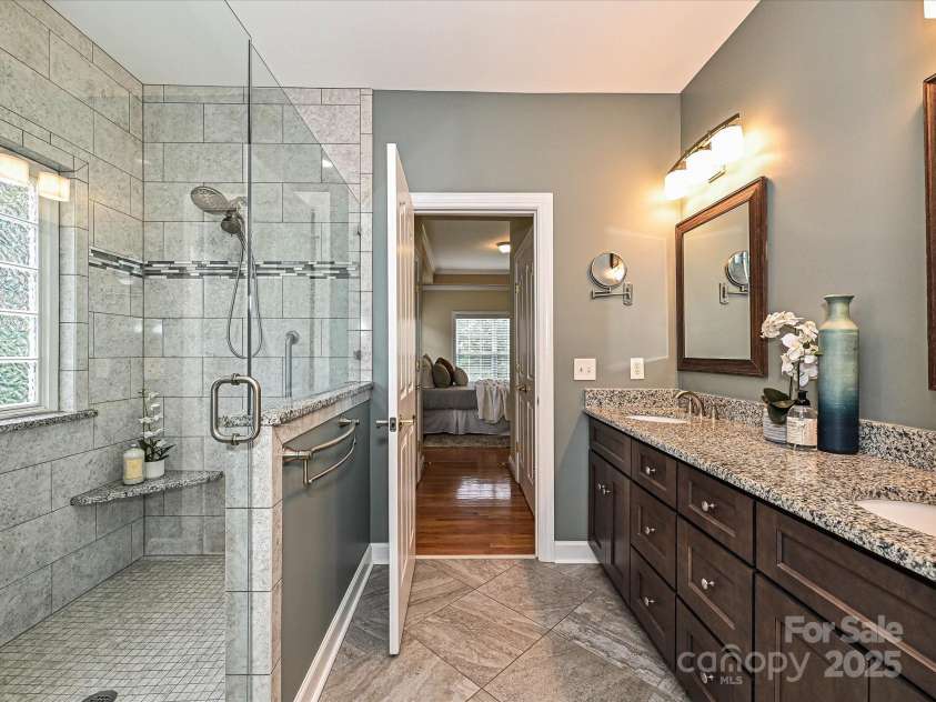 6144 Abergele Lane, Matthews, NC 28104.  MLS# CAR4241009, YatesRealty ID 12831. 