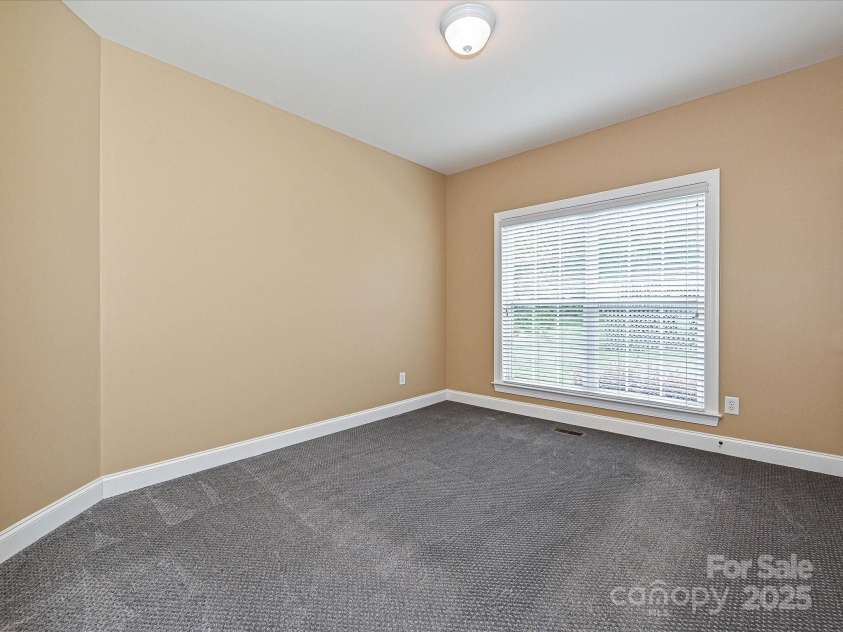 6144 Abergele Lane, Matthews, NC 28104.  MLS# CAR4241009, YatesRealty ID 12831. 