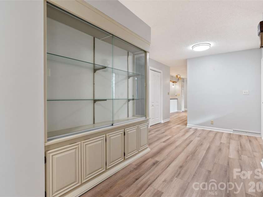 177 Country Road, Brevard, NC 28712.  MLS# CAR4331817, YatesRealty ID 12832. Wide hallways