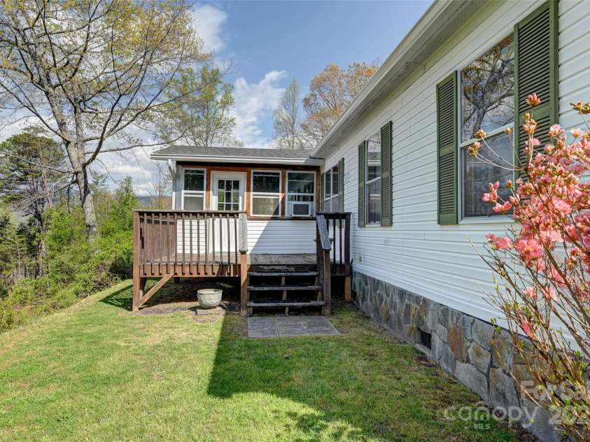 89 Mount Airy Road, Marshall, NC 28753.  MLS# CAR4248470, YatesRealty ID 12832. 