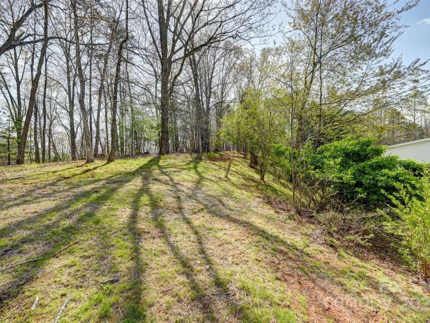 89 Mount Airy Road, Marshall, NC 28753.  MLS# CAR4248470, YatesRealty ID 12832. 