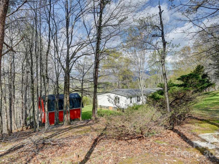 89 Mount Airy Road, Marshall, NC 28753.  MLS# CAR4248470, YatesRealty ID 12832. 