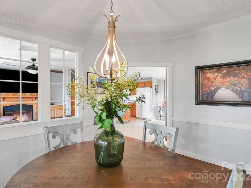 89 Mount Airy Road, Marshall, NC 28753.  MLS# CAR4248470, YatesRealty ID 12832. 