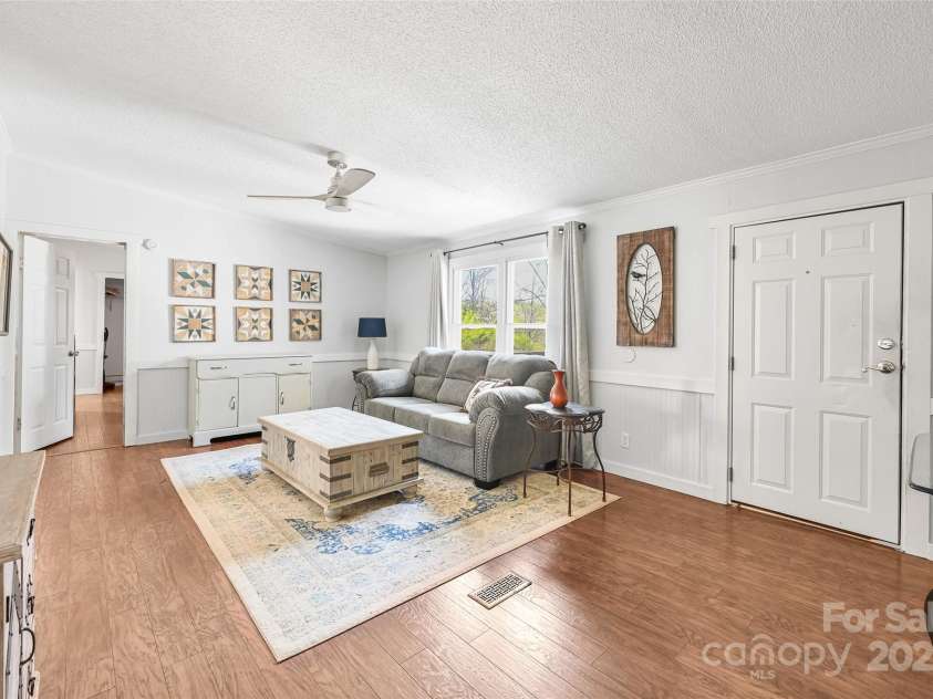 89 Mount Airy Road, Marshall, NC 28753.  MLS# CAR4248470, YatesRealty ID 12832. 