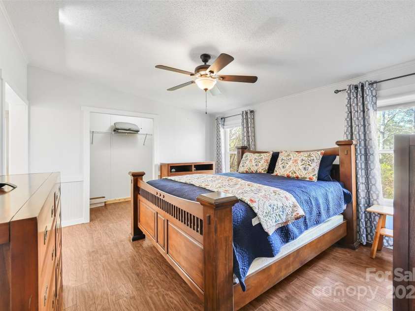 89 Mount Airy Road, Marshall, NC 28753.  MLS# CAR4248470, YatesRealty ID 12832. 