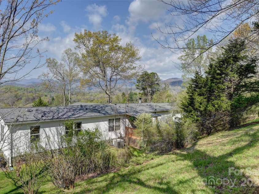 89 Mount Airy Road, Marshall, NC 28753.  MLS# CAR4248470, YatesRealty ID 12832. 