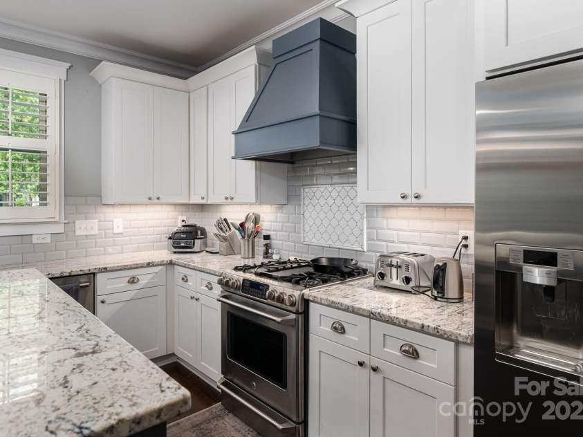 413 Nobles Way, Belmont, NC 28012.  MLS# CAR4249214, YatesRealty ID 12834. 