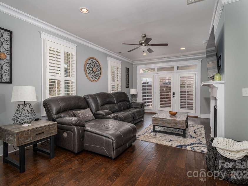 413 Nobles Way, Belmont, NC 28012.  MLS# CAR4249214, YatesRealty ID 12834. 