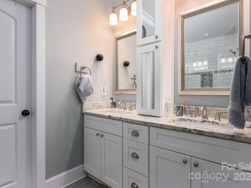 413 Nobles Way, Belmont, NC 28012.  MLS# CAR4249214, YatesRealty ID 12834. 