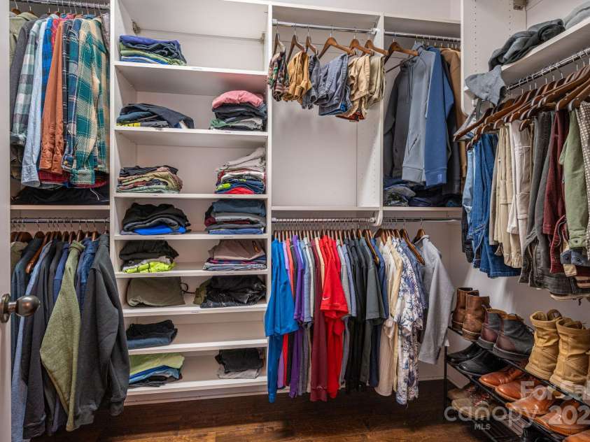 413 Nobles Way, Belmont, NC 28012.  MLS# CAR4249214, YatesRealty ID 12834. 