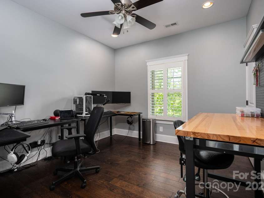 413 Nobles Way, Belmont, NC 28012.  MLS# CAR4249214, YatesRealty ID 12834. 