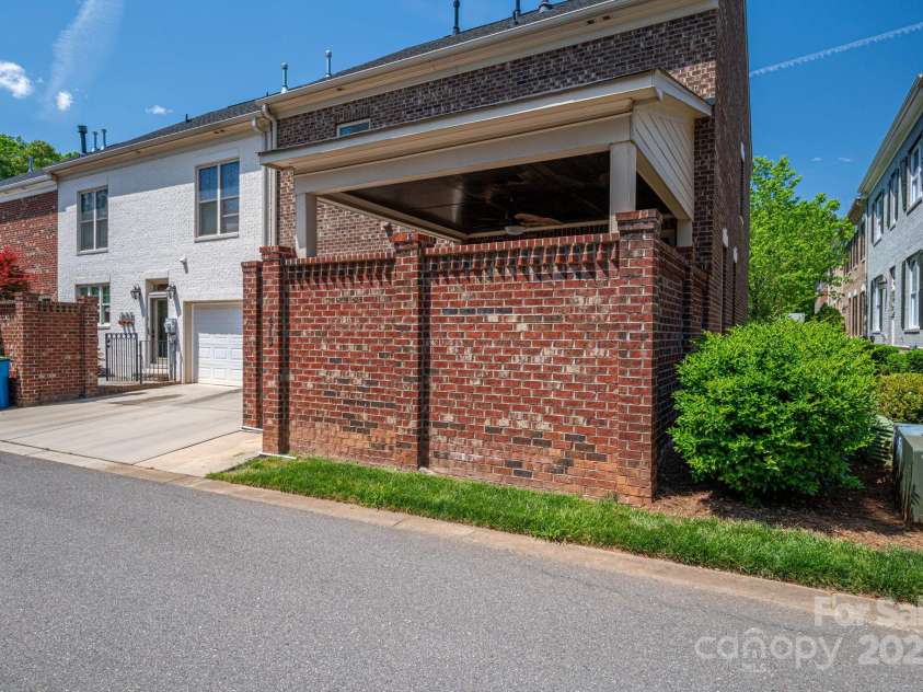 413 Nobles Way, Belmont, NC 28012.  MLS# CAR4249214, YatesRealty ID 12834. 