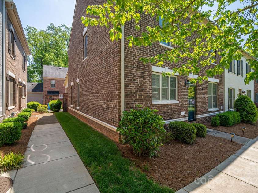 413 Nobles Way, Belmont, NC 28012.  MLS# CAR4249214, YatesRealty ID 12834. 