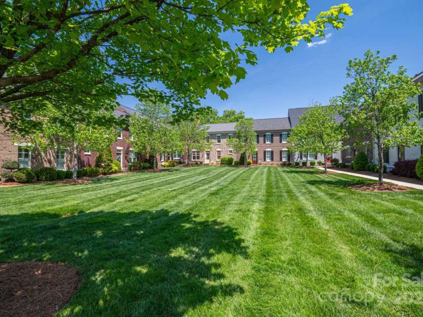 413 Nobles Way, Belmont, NC 28012.  MLS# CAR4249214, YatesRealty ID 12834. 