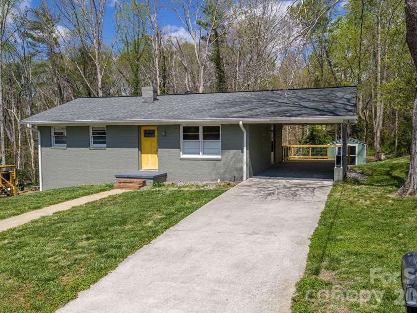 202 Clark Street, Morganton, NC 28655.  MLS# CAR4361129, YatesRealty ID 12835. Front View