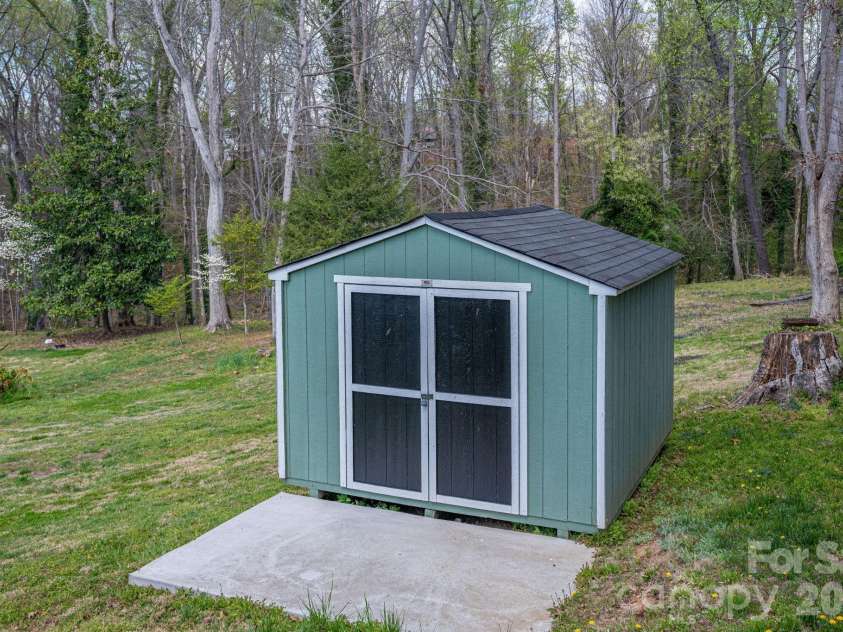 202 Clark Street, Morganton, NC 28655.  MLS# CAR4361129, YatesRealty ID 12835.  Storage Building