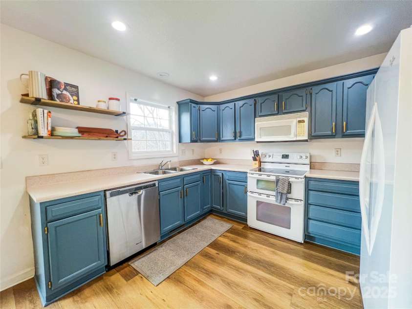 805 Reems Creek Road, Weaverville, NC 28787.  MLS# CAR4206802, YatesRealty ID 12835. Kitchen has a great layout to easily move around and cook.