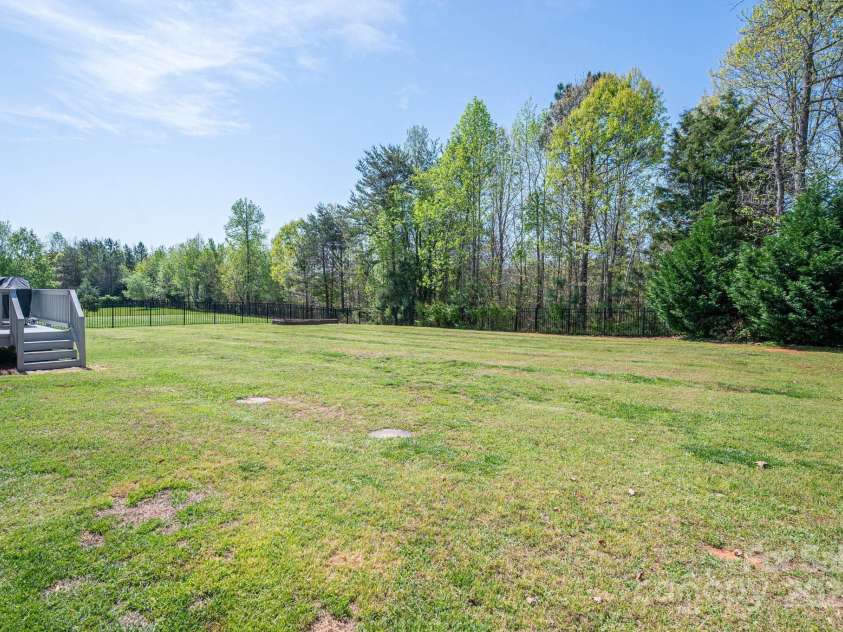 6352 Willow Farm Drive, Denver, NC 28037.  MLS# CAR4244806, YatesRealty ID 12836. 