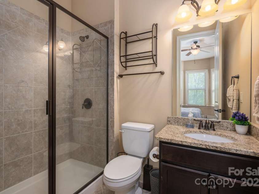 6352 Willow Farm Drive, Denver, NC 28037.  MLS# CAR4244806, YatesRealty ID 12836. Full bathroom on main level off bedroom