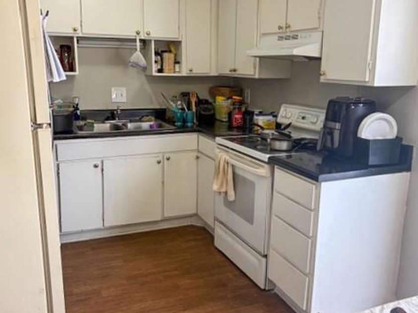 1903 Beechtree Court, Charlotte, NC 28210.  MLS# CAR4347557, YatesRealty ID 12837. 1902-28 Meadowlark