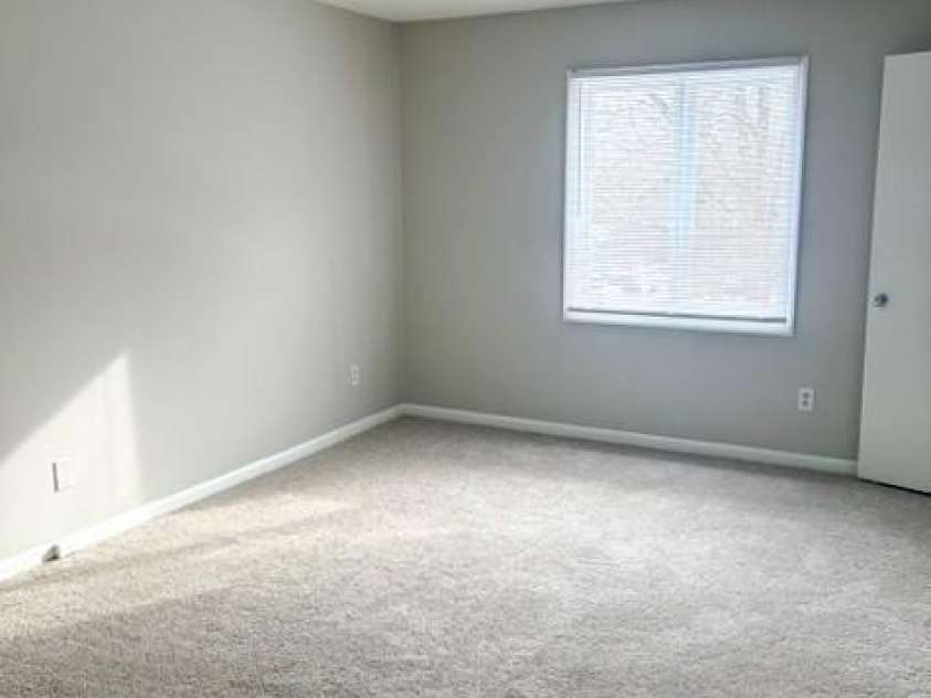 1903 Beechtree Court, Charlotte, NC 28210.  MLS# CAR4347557, YatesRealty ID 12837. 1903-28 Beechtree