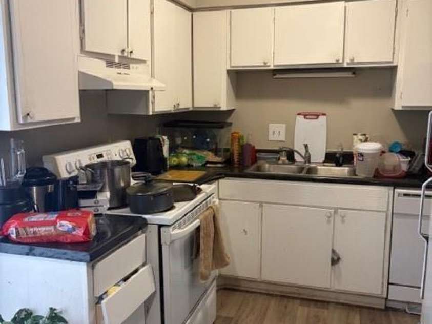 1903 Beechtree Court, Charlotte, NC 28210.  MLS# CAR4347557, YatesRealty ID 12837. 1906-13 Meadowlark