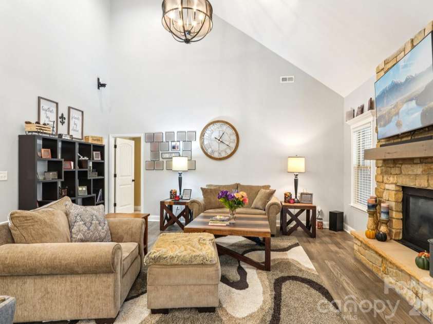 4013 Spindrift Cove, Denver, NC 28037.  MLS# CAR4350833, YatesRealty ID 12838. 