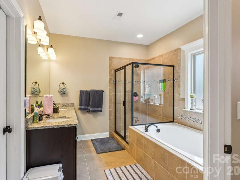 4013 Spindrift Cove, Denver, NC 28037.  MLS# CAR4350833, YatesRealty ID 12838. 