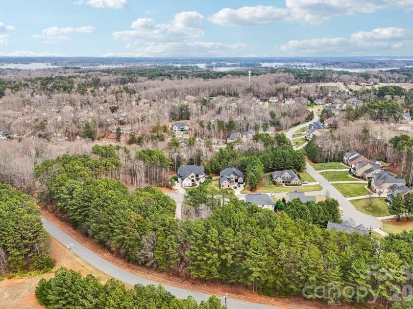 4013 Spindrift Cove, Denver, NC 28037.  MLS# CAR4350833, YatesRealty ID 12838. 