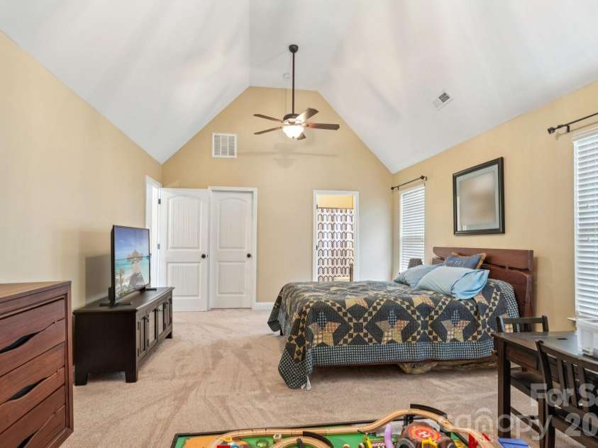 4013 Spindrift Cove, Denver, NC 28037.  MLS# CAR4350833, YatesRealty ID 12838. 