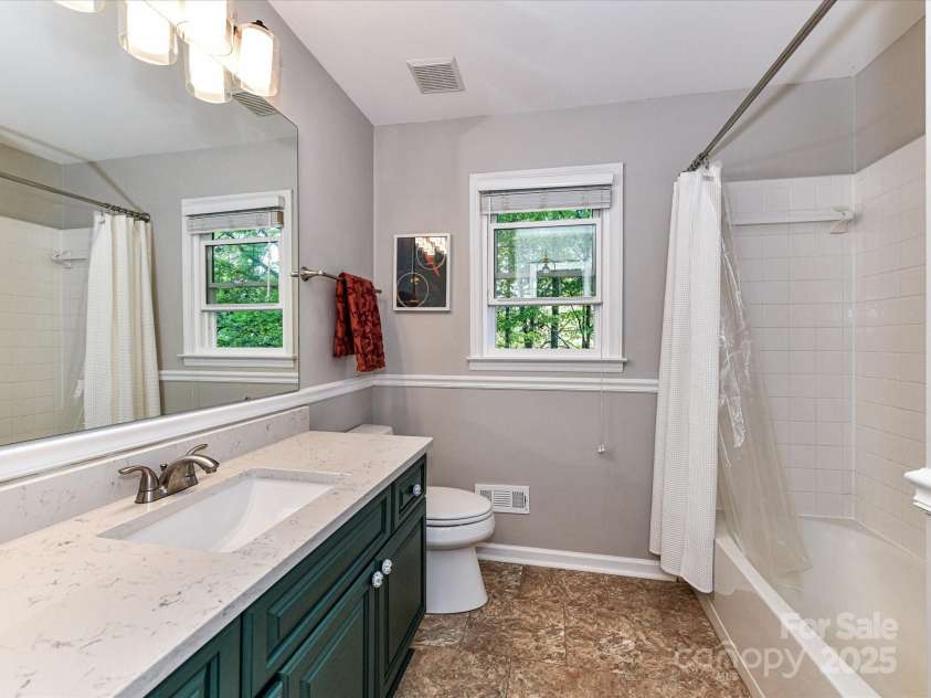 5043 Hickory Lake Lane, Matthews, NC 28105.  MLS# CAR4243807, YatesRealty ID 12839. Bathroom 2