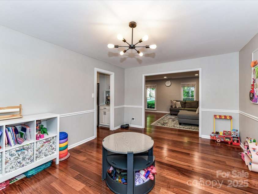 5043 Hickory Lake Lane, Matthews, NC 28105.  MLS# CAR4243807, YatesRealty ID 12839. Dining Room