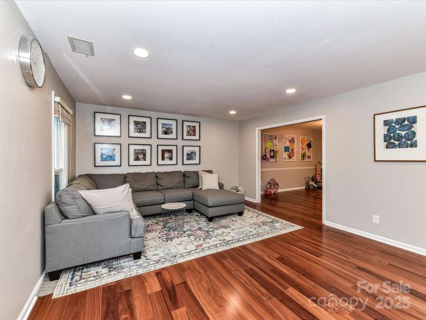 5043 Hickory Lake Lane, Matthews, NC 28105.  MLS# CAR4243807, YatesRealty ID 12839. Office / Flex Room
