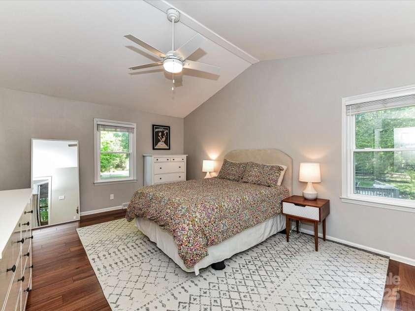 5043 Hickory Lake Lane, Matthews, NC 28105.  MLS# CAR4243807, YatesRealty ID 12839. Primary Bedroom