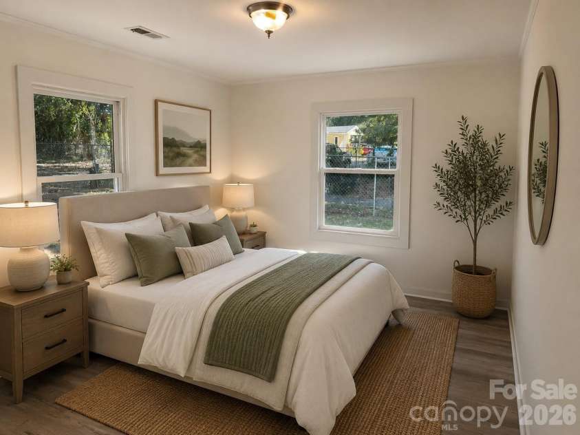 1123 Saratoga Drive, Charlotte, NC 28208.  MLS# CAR4315319, YatesRealty ID 1284. Virtually Staged bedroom