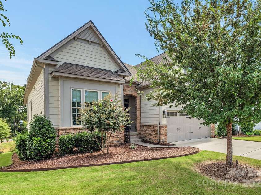 14008 Little Spring Court, Charlotte, NC 28278.  MLS# CAR4292968, YatesRealty ID 1284. 