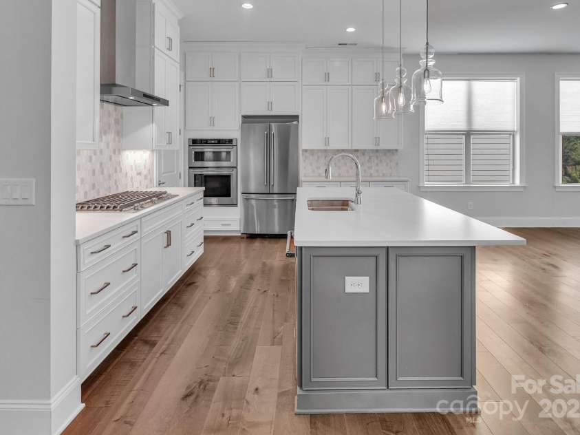 14008 Little Spring Court, Charlotte, NC 28278.  MLS# CAR4292968, YatesRealty ID 1284. 