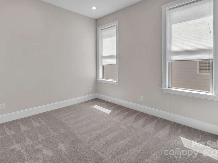 14008 Little Spring Court, Charlotte, NC 28278.  MLS# CAR4292968, YatesRealty ID 1284. 