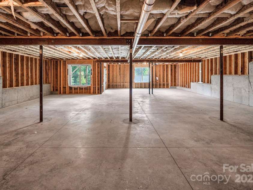 14008 Little Spring Court, Charlotte, NC 28278.  MLS# CAR4292968, YatesRealty ID 1284. Deck Virtually Staged