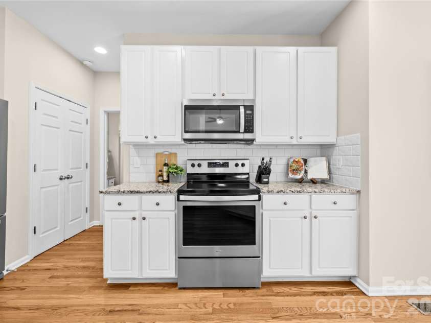 13338 Fremington Road, Huntersville, NC 28078.  MLS# CAR4345811, YatesRealty ID 12840. 