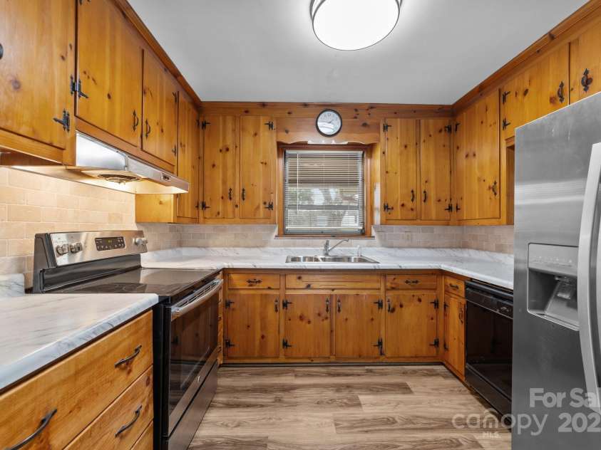 3430 Stokes Ferry Road, Salisbury, NC 28146.  MLS# CAR4249785, YatesRealty ID 12841. 