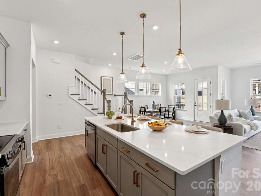 5420 Hollow Branch Road, Charlotte, NC 28278.  MLS# CAR4371525, YatesRealty ID 12843. Representative