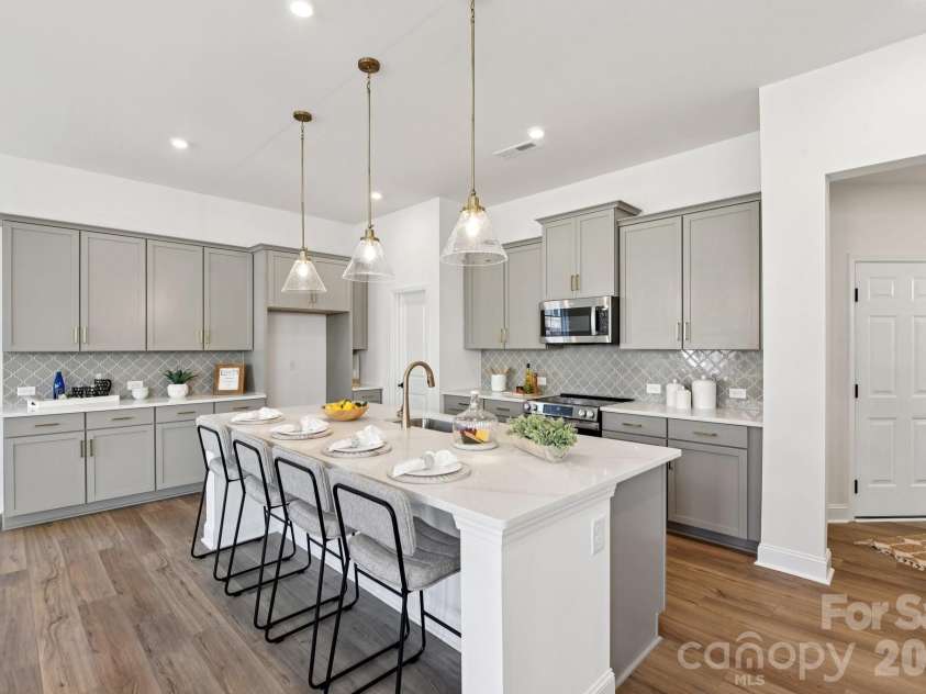5420 Hollow Branch Road, Charlotte, NC 28278.  MLS# CAR4371525, YatesRealty ID 12843. Representative