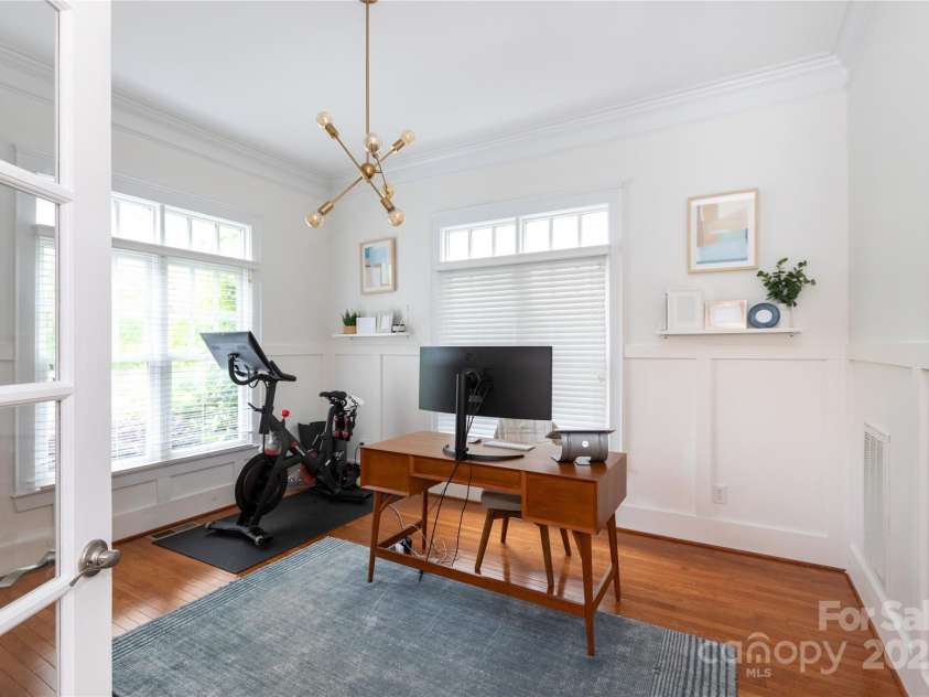4516 Night Heron Lane, Charlotte, NC 28211.  MLS# CAR4257619, YatesRealty ID 12844. 