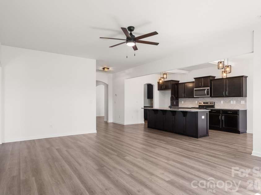 12863 Mustang Drive, Midland, NC 28107.  MLS# CAR4368814, YatesRealty ID 12845. 
