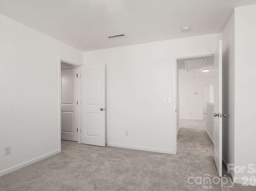 12863 Mustang Drive, Midland, NC 28107.  MLS# CAR4368814, YatesRealty ID 12845. 